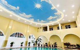 Quê Tôi Hotel